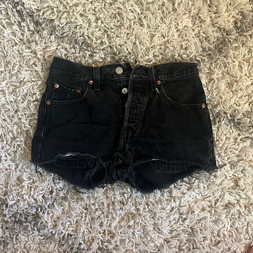 Levi’s 501 Black Shorts 24